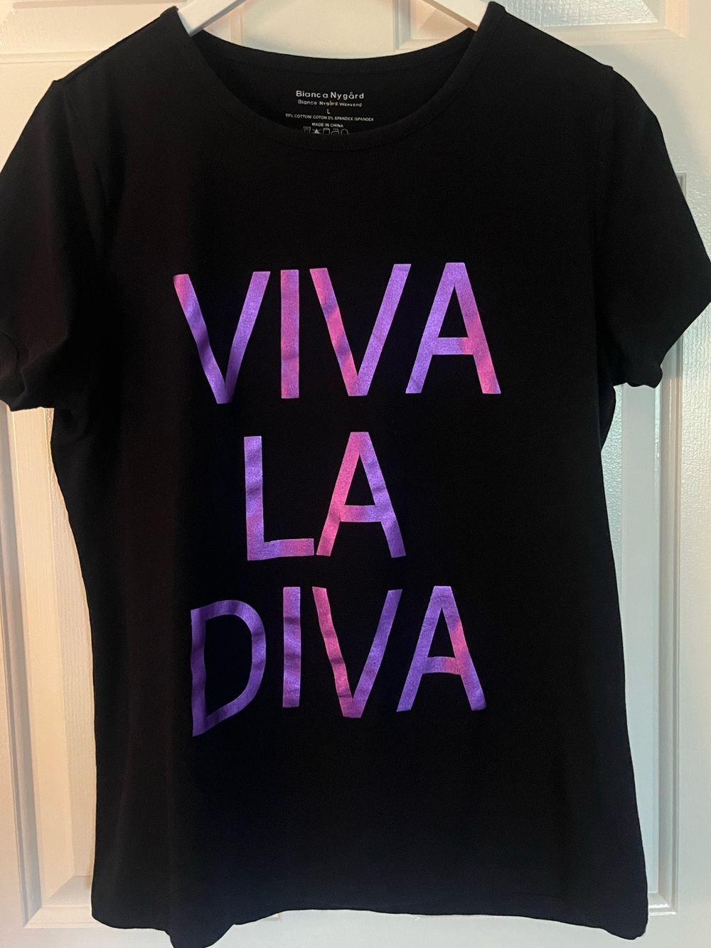 Bianca Nygard Black Tee with Purple and Pink 'Viva La Diva' Graphic Size Large